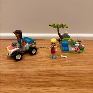 LEGO friends Vet Clinic Rescue Buggy. EUC. 100 pieces. Cute dog